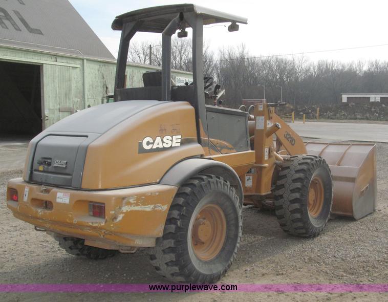 image for item B5288 2004 Case 321D articulated wheel loader