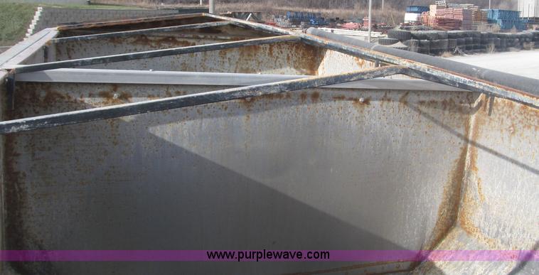 image for item B5290 Dempster 16 ton tender box