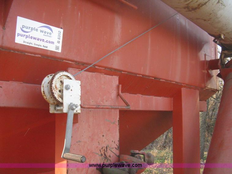 image for item B8352 Steinman grain cart