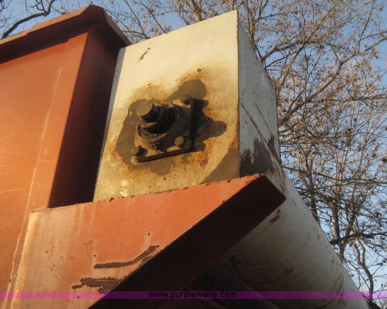 image for item B8352 Steinman grain cart