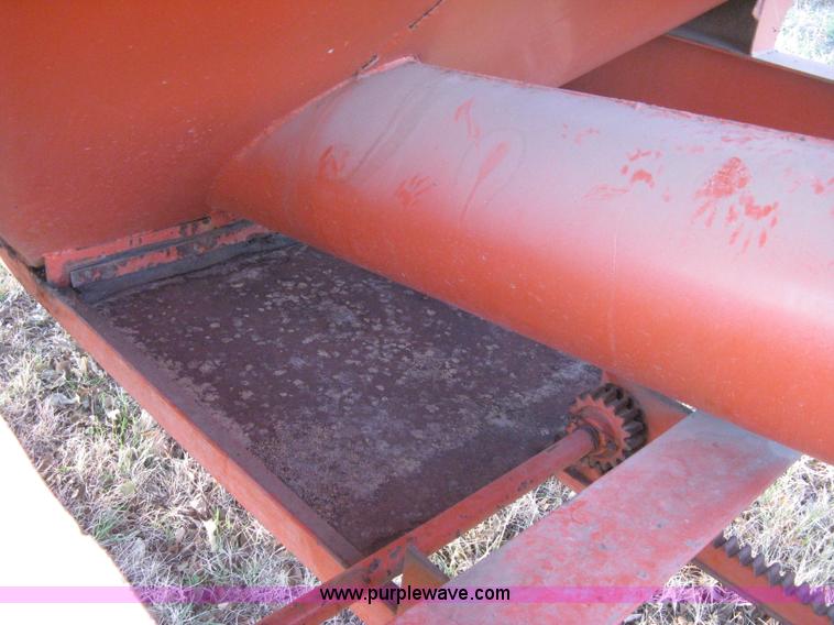 image for item B8352 Steinman grain cart