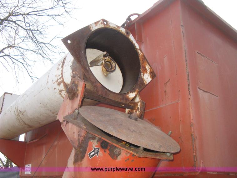 image for item B8352 Steinman grain cart