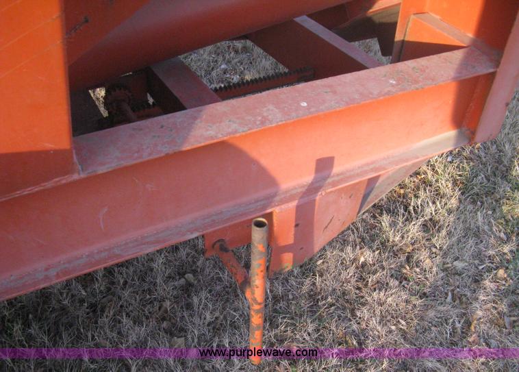 image for item B8352 Steinman grain cart