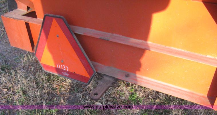 image for item B8352 Steinman grain cart