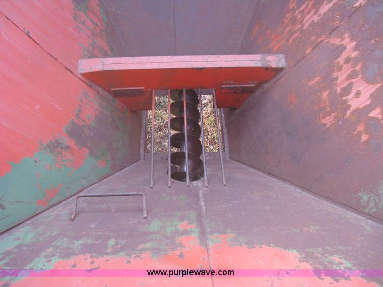 image for item B8352 Steinman grain cart