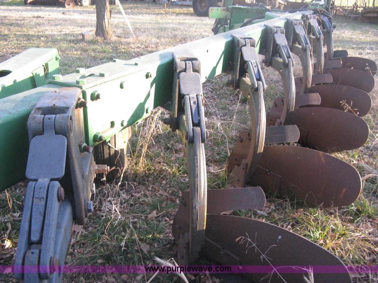 image for item B8353 John Deere 3600 7 x 18 bottom plow