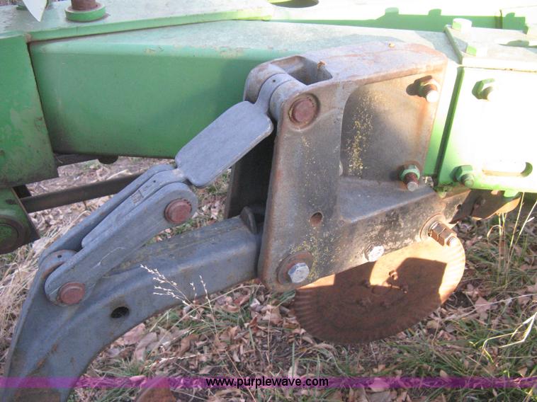 image for item B8353 John Deere 3600 7 x 18 bottom plow