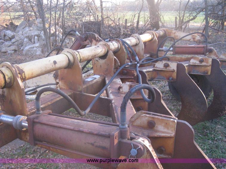 image for item B8359 Big Ox 9 shank ripper