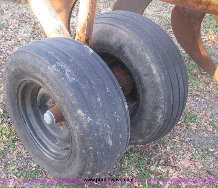 image for item B8359 Big Ox 9 shank ripper