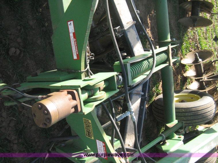image for item B8360 John Deere 630 fold up tandem disk