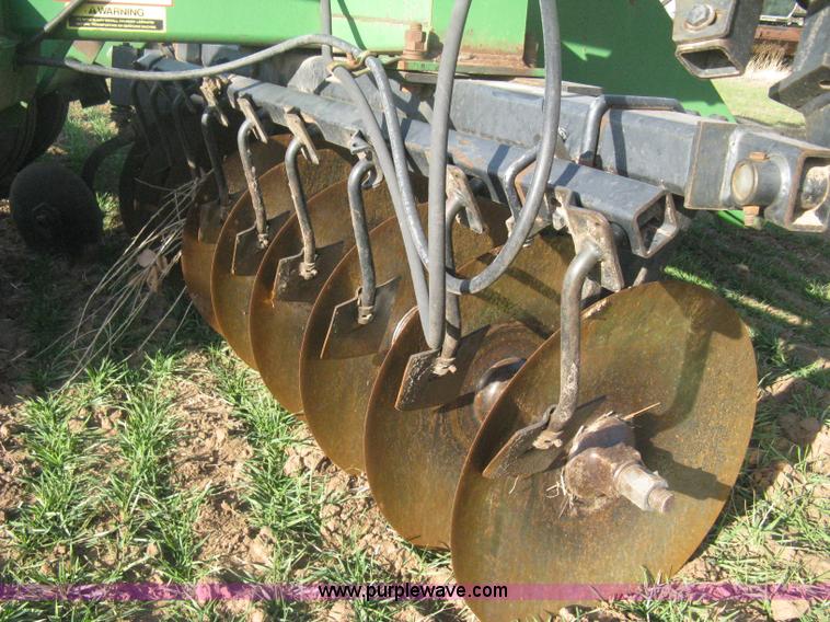image for item B8360 John Deere 630 fold up tandem disk