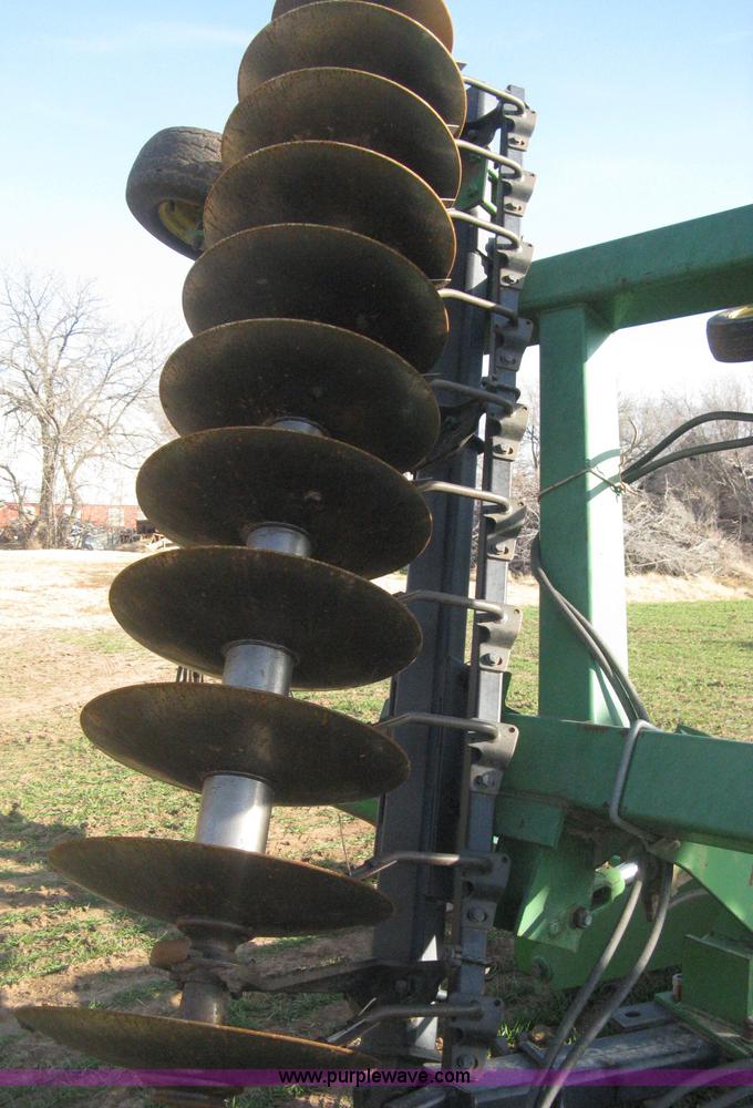image for item B8360 John Deere 630 fold up tandem disk
