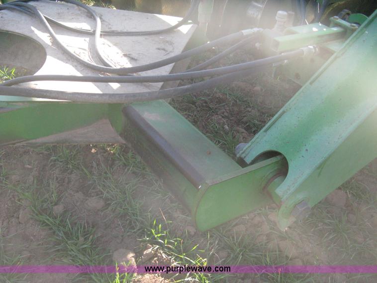 image for item B8360 John Deere 630 fold up tandem disk