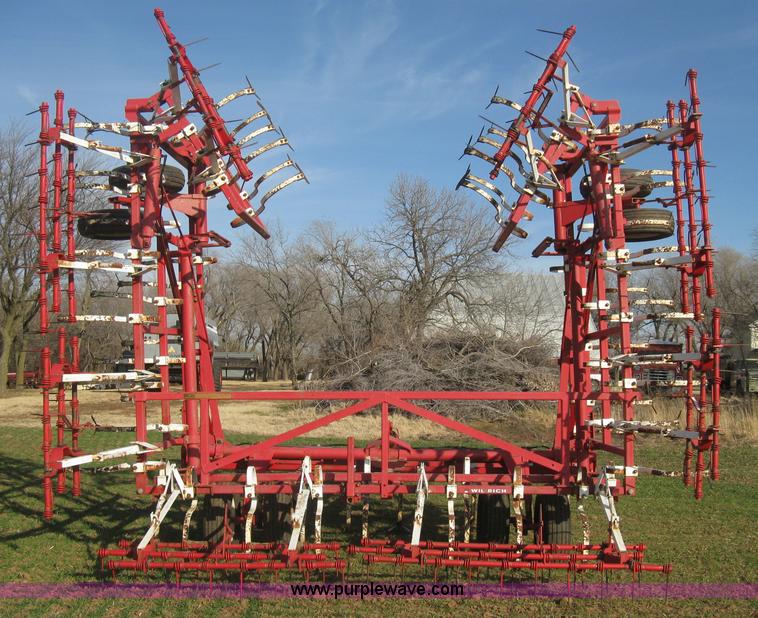 image for item B8362 Wil-Rich 2500 winged field cultivator