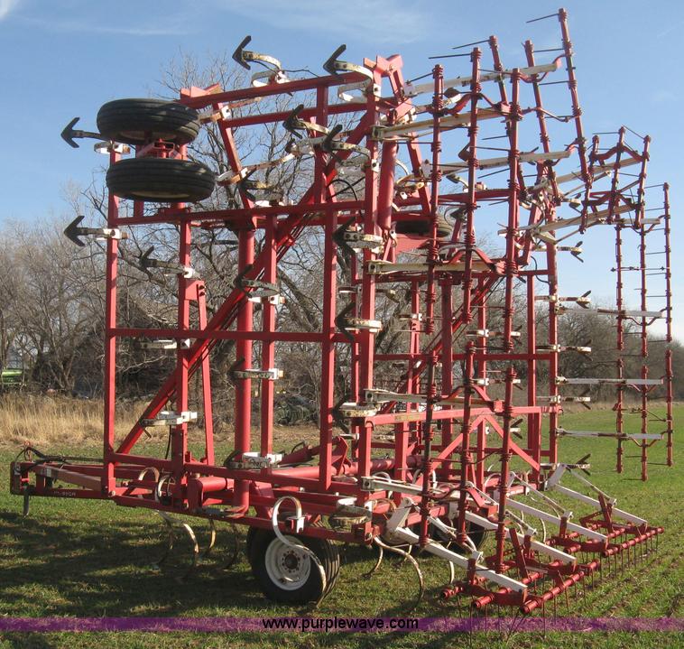 image for item B8362 Wil-Rich 2500 winged field cultivator