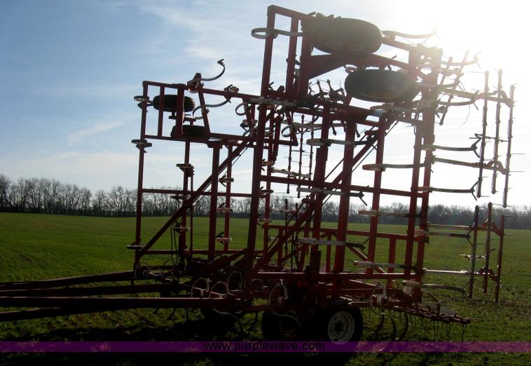 image for item B8362 Wil-Rich 2500 winged field cultivator