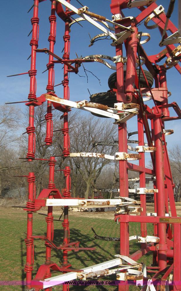 image for item B8362 Wil-Rich 2500 winged field cultivator