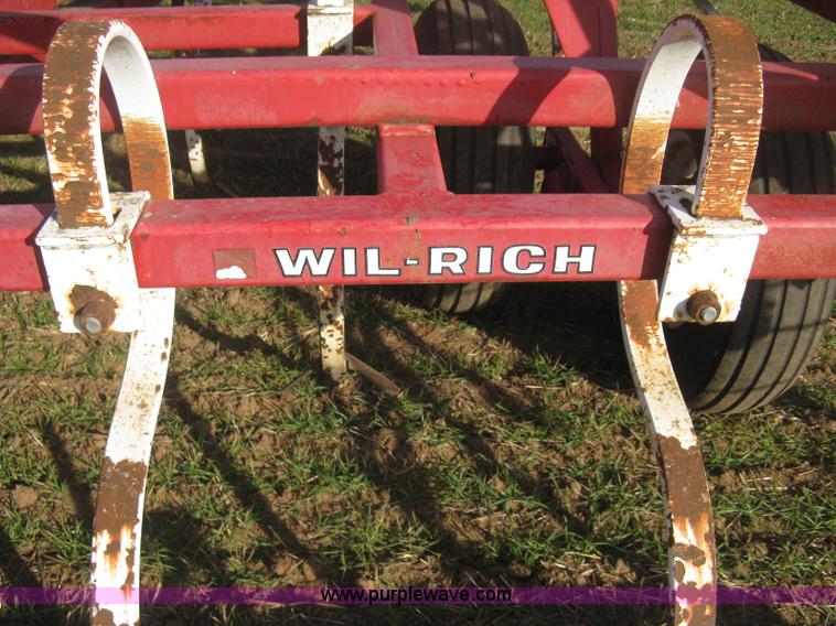 image for item B8362 Wil-Rich 2500 winged field cultivator
