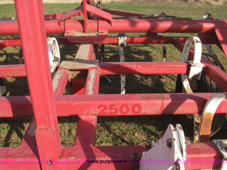 image for item B8362 Wil-Rich 2500 winged field cultivator