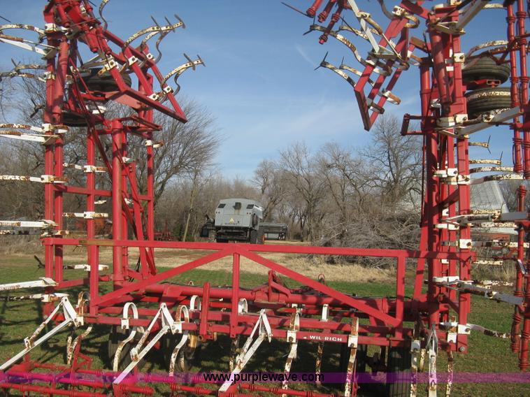 image for item B8362 Wil-Rich 2500 winged field cultivator