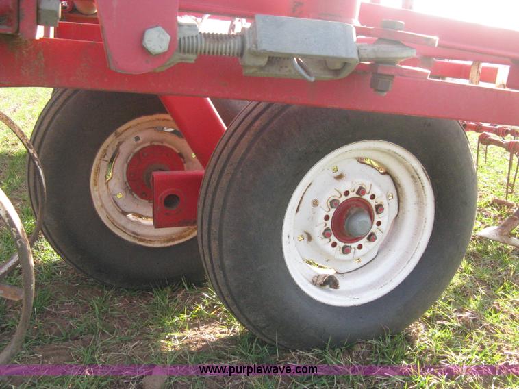 image for item B8362 Wil-Rich 2500 winged field cultivator
