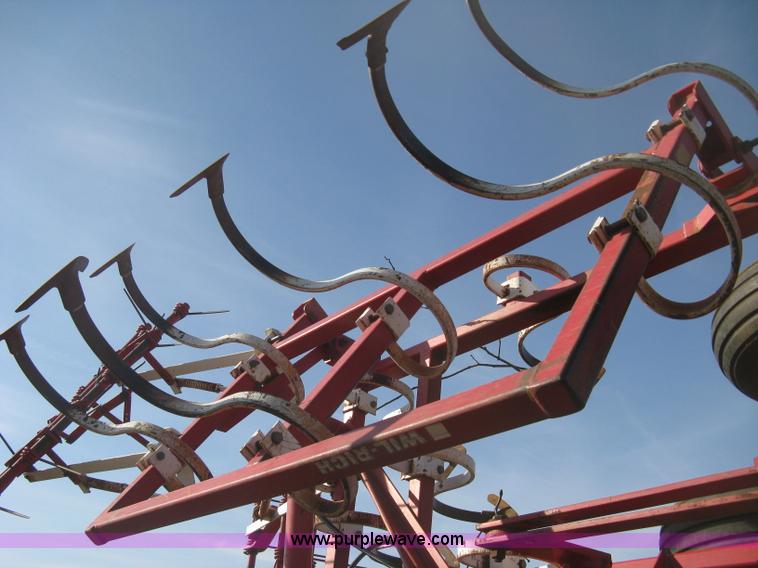 image for item B8362 Wil-Rich 2500 winged field cultivator