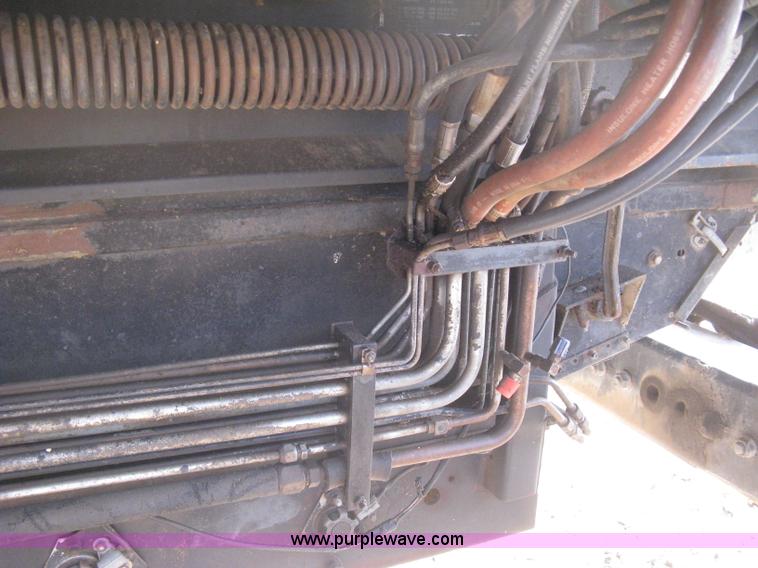 image for item B8363 1979 Gleaner N7 combine with header