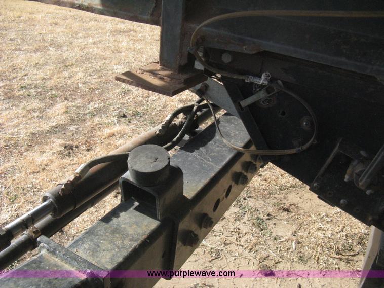 image for item B8363 1979 Gleaner N7 combine with header