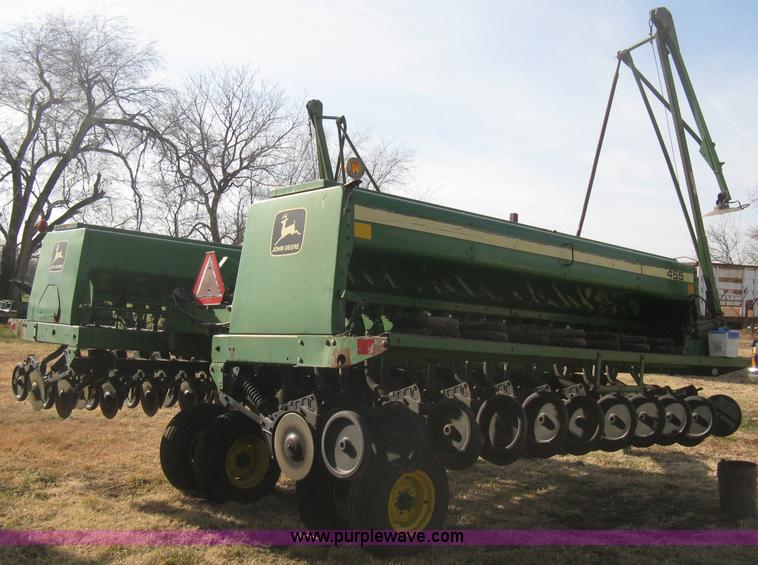image for item B8368 John Deere 455 grain drill