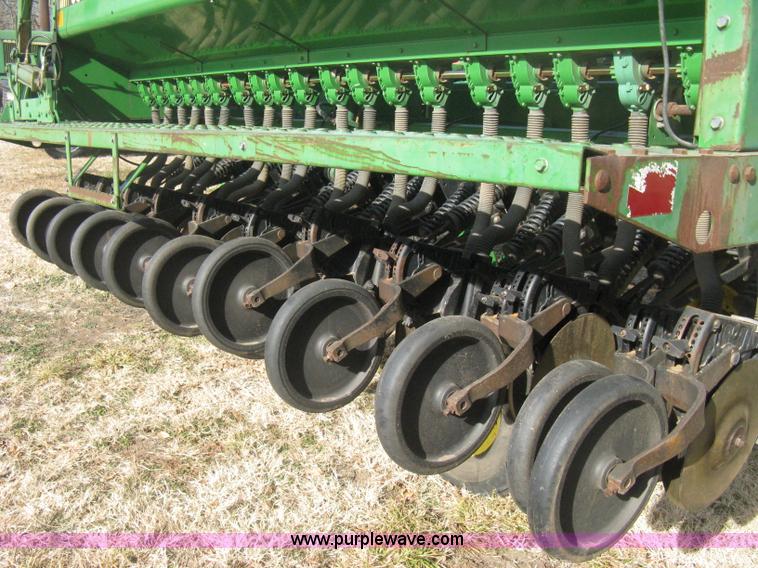 image for item B8368 John Deere 455 grain drill