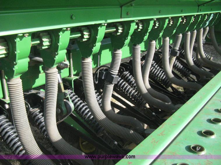 image for item B8368 John Deere 455 grain drill