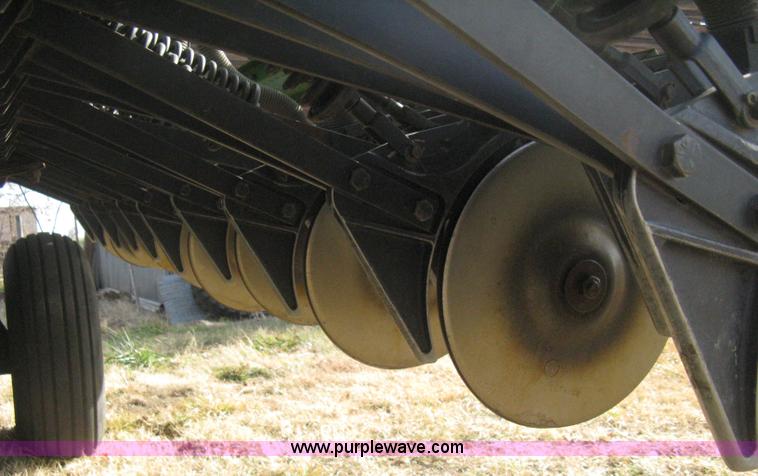 image for item B8368 John Deere 455 grain drill