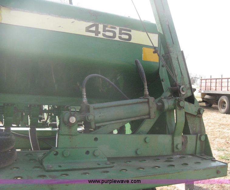image for item B8368 John Deere 455 grain drill
