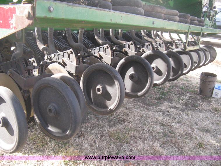 image for item B8368 John Deere 455 grain drill