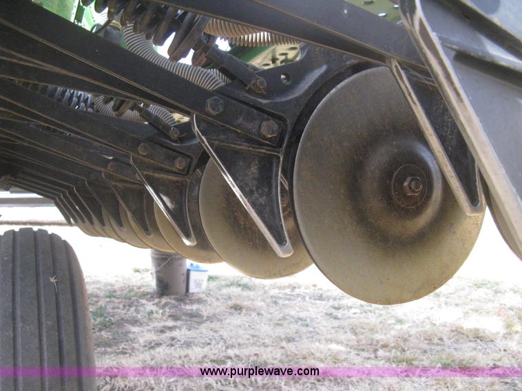 image for item B8368 John Deere 455 grain drill