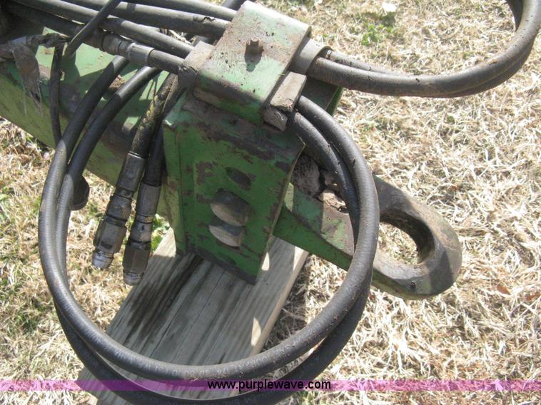image for item B8368 John Deere 455 grain drill