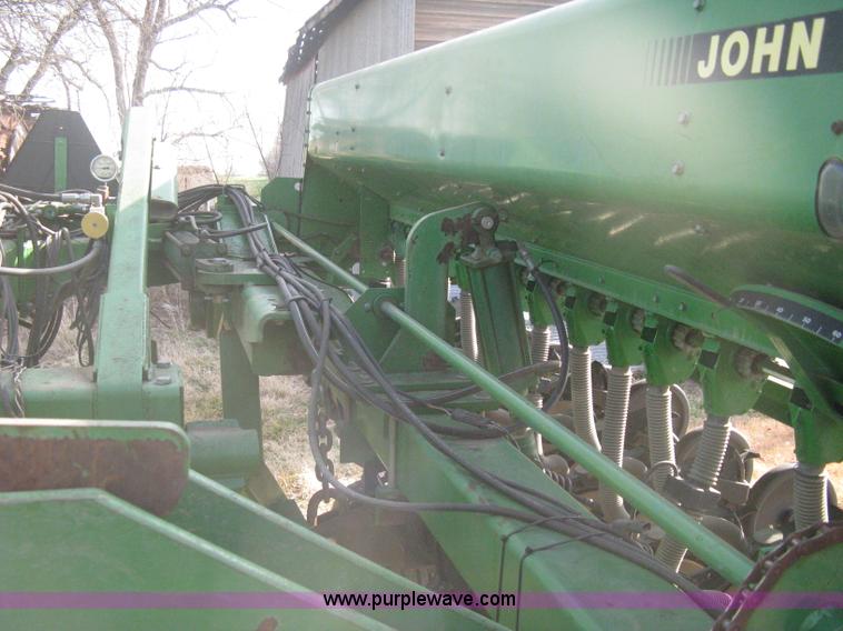 image for item B8368 John Deere 455 grain drill