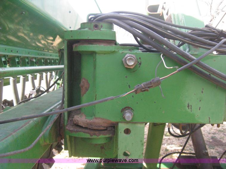 image for item B8368 John Deere 455 grain drill