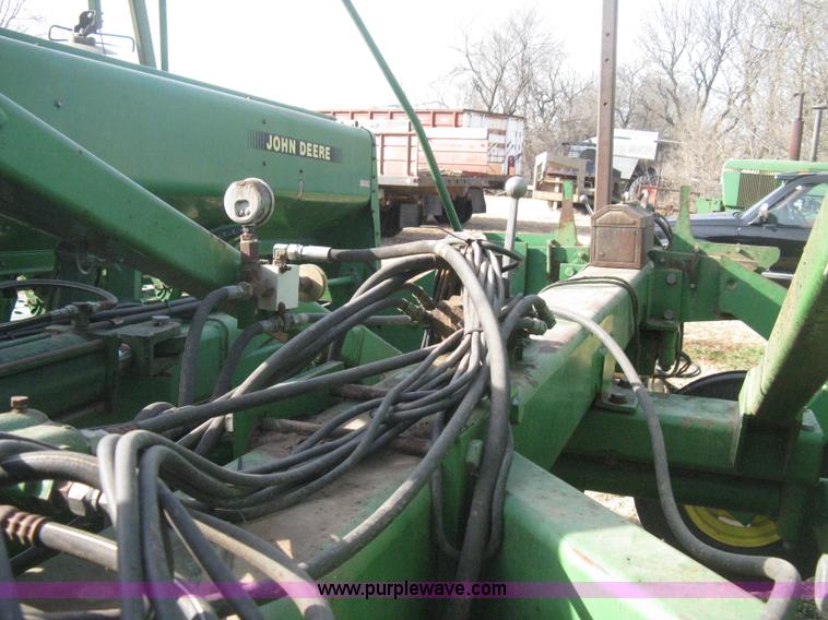 image for item B8368 John Deere 455 grain drill