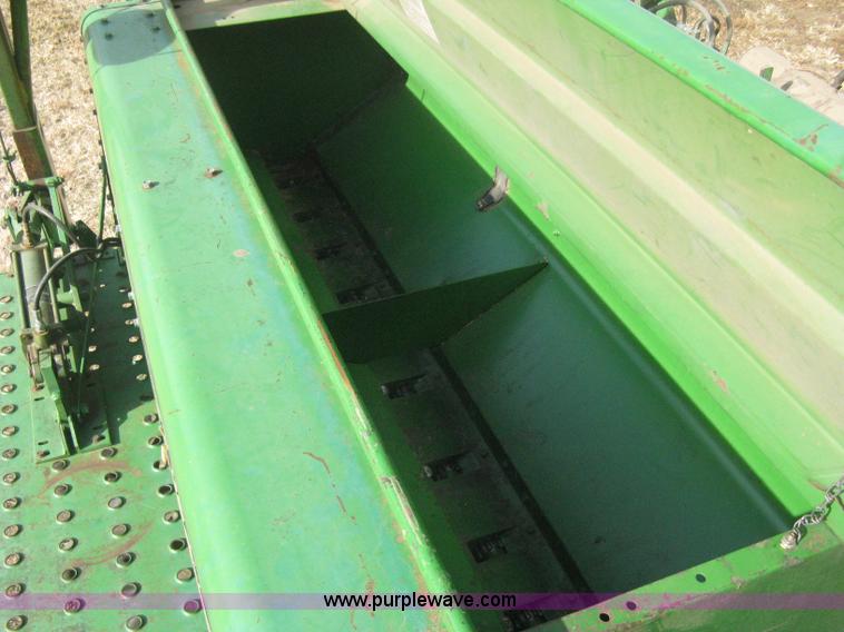image for item B8368 John Deere 455 grain drill