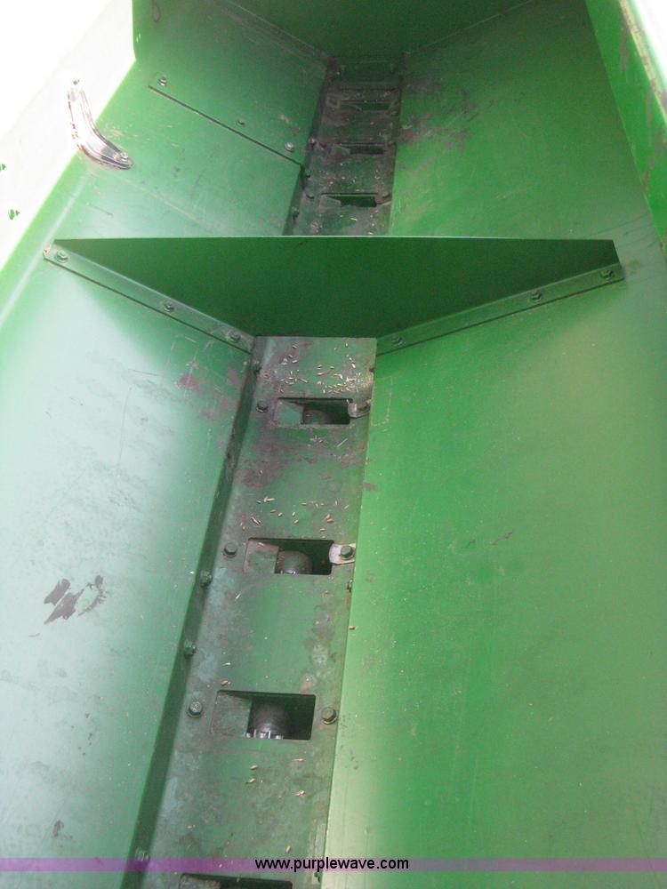 image for item B8368 John Deere 455 grain drill