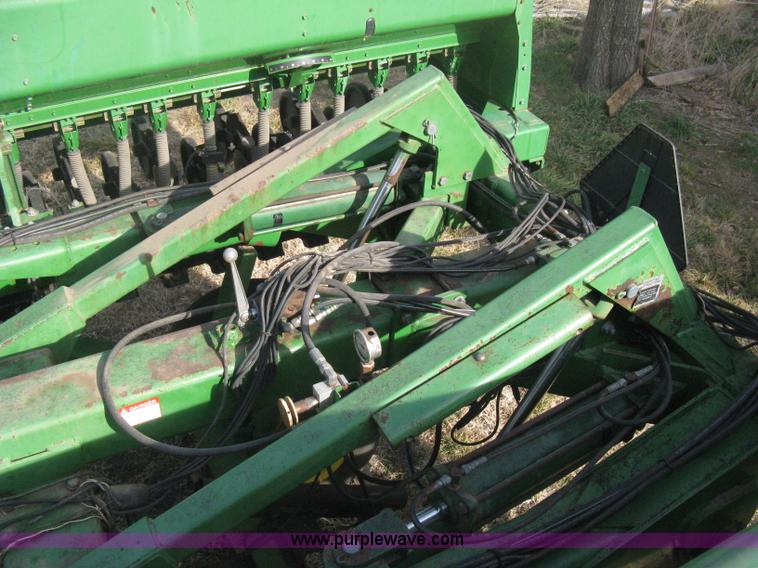 image for item B8368 John Deere 455 grain drill
