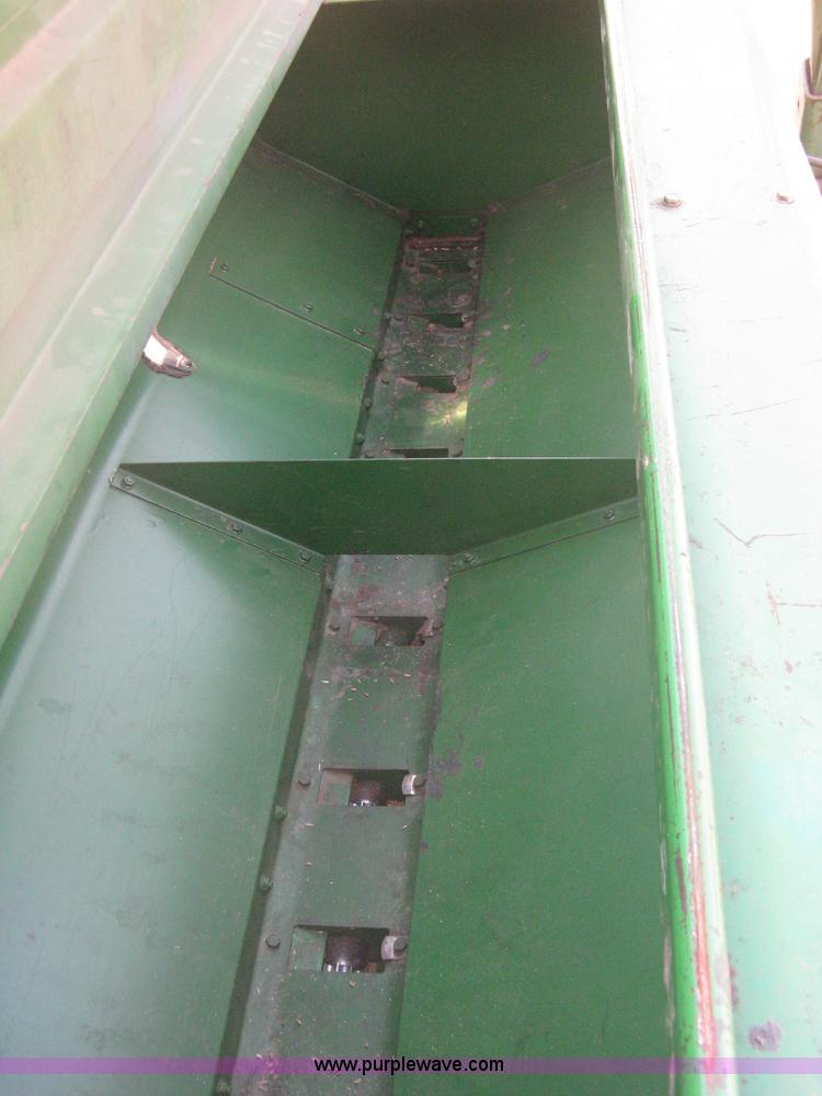 image for item B8368 John Deere 455 grain drill