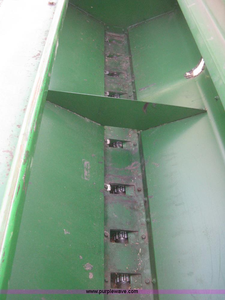 image for item B8368 John Deere 455 grain drill