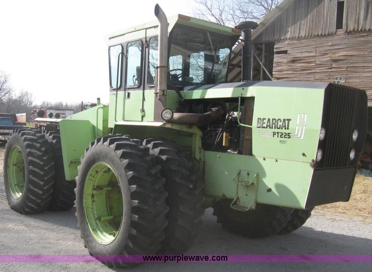 image for item B8369 Steiger Bearcat PT225 articulated tractor