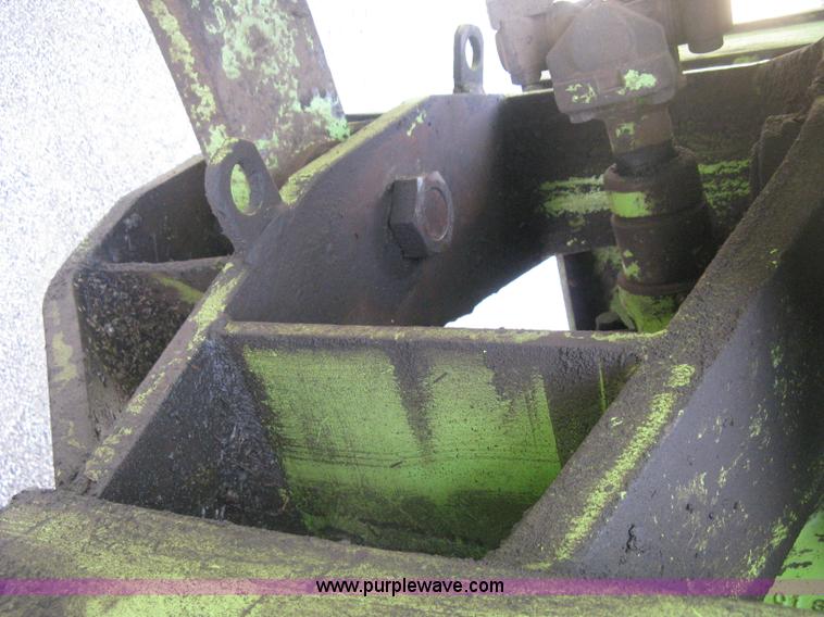 image for item B8369 Steiger Bearcat PT225 articulated tractor