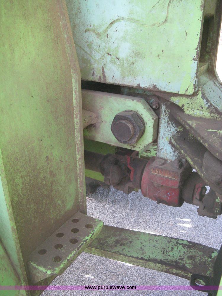 image for item B8369 Steiger Bearcat PT225 articulated tractor