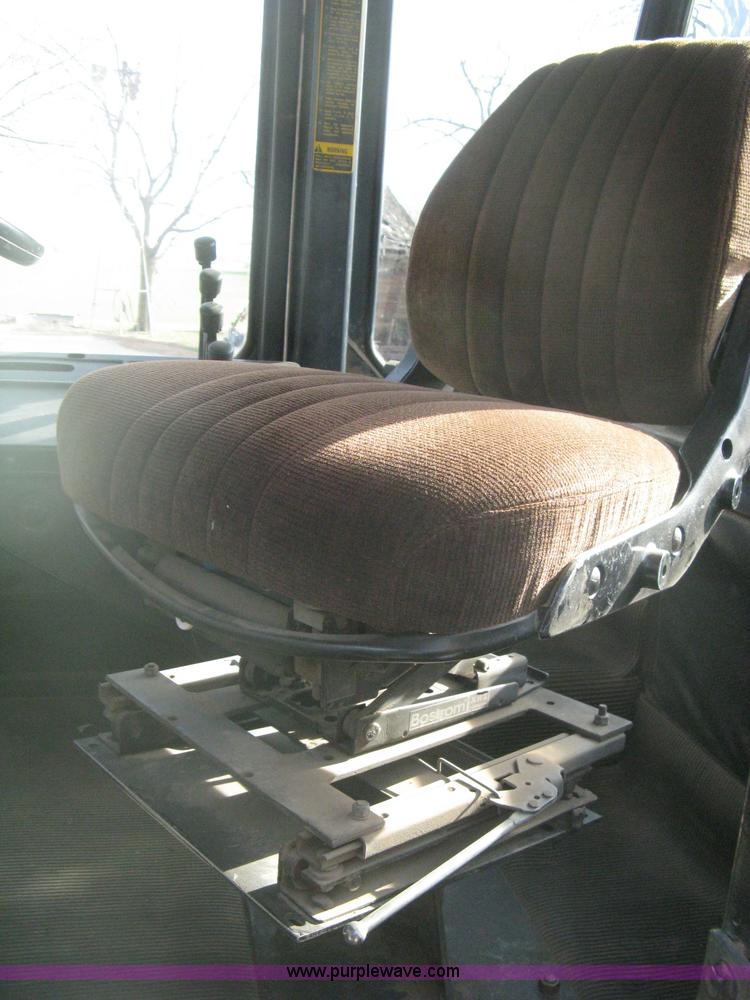 image for item B8369 Steiger Bearcat PT225 articulated tractor