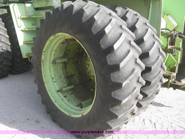 image for item B8369 Steiger Bearcat PT225 articulated tractor