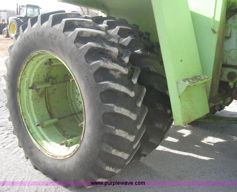 image for item B8369 Steiger Bearcat PT225 articulated tractor